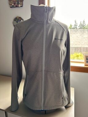 Columbia Women's Gray Full-Zip Utility Softshell Jacket